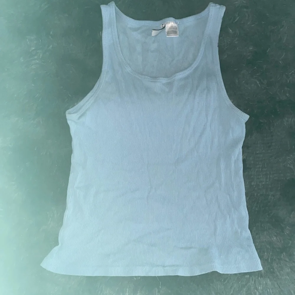 Baby blue ribbed tank top - Picture 16 of 16
